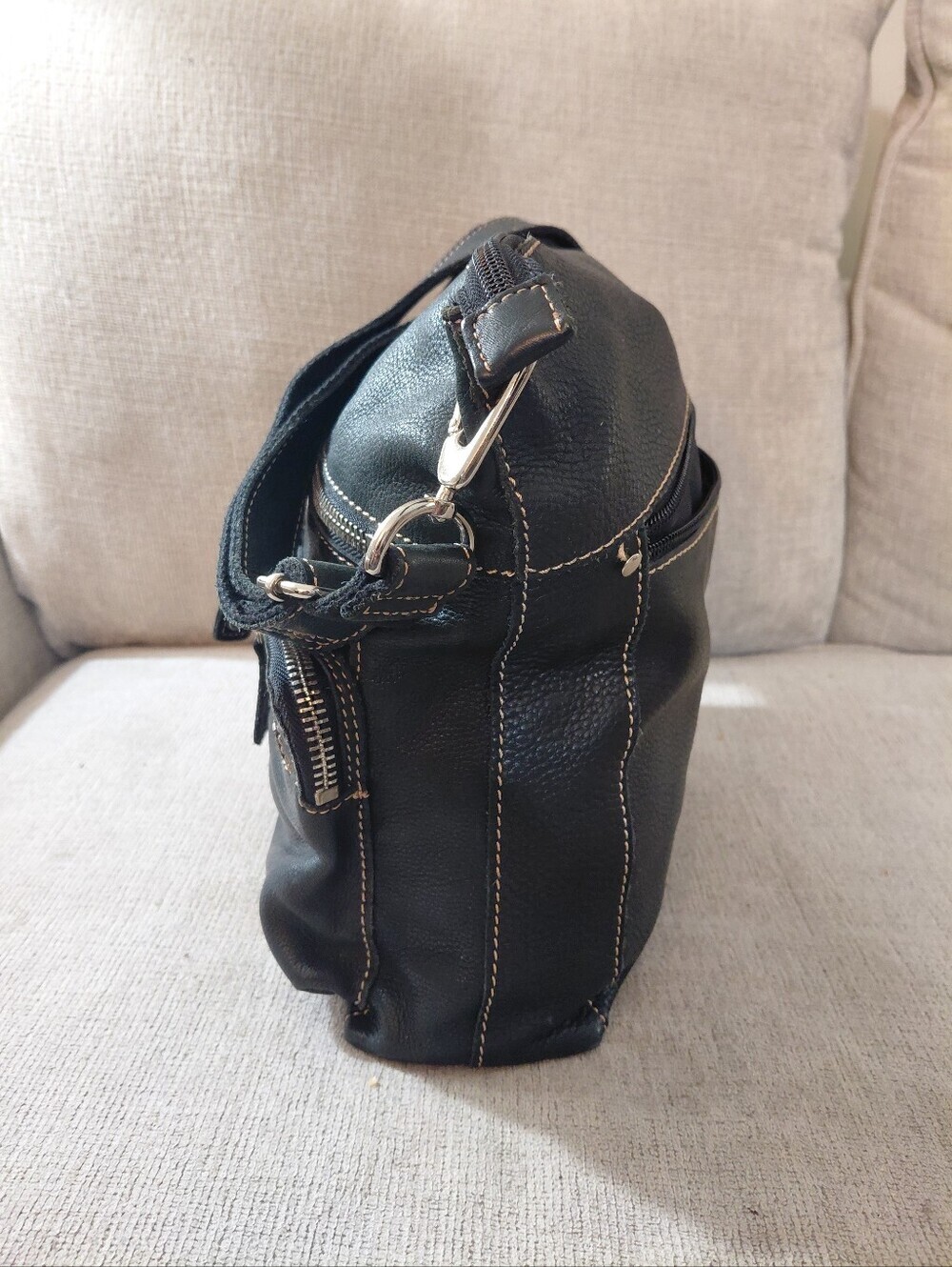 Fossil Black Leather Messenger Crossbody Shoulder Bag - Picture 2 of 13